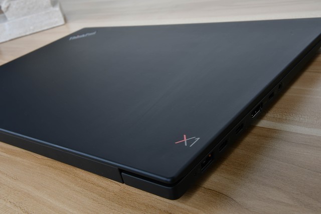 x1 thinkpad 测评（ThinkPad X1外观评测）