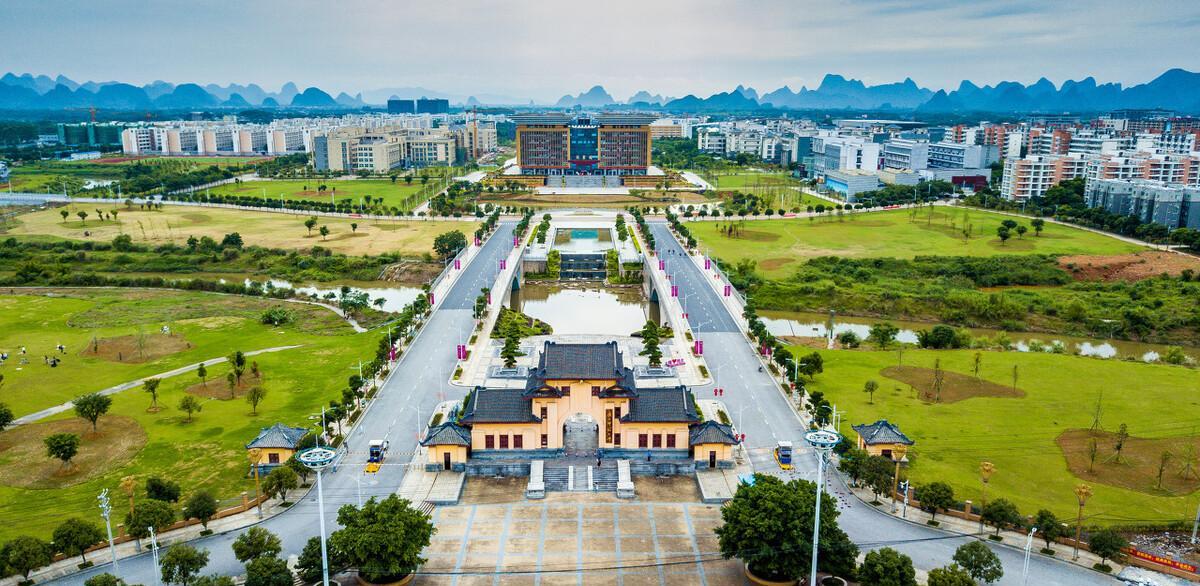 广西师范大学海南师范大学哪个好