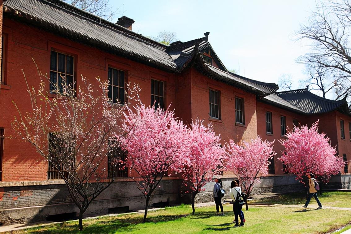 县城好大学：山西农业大学和曲阜师范大学