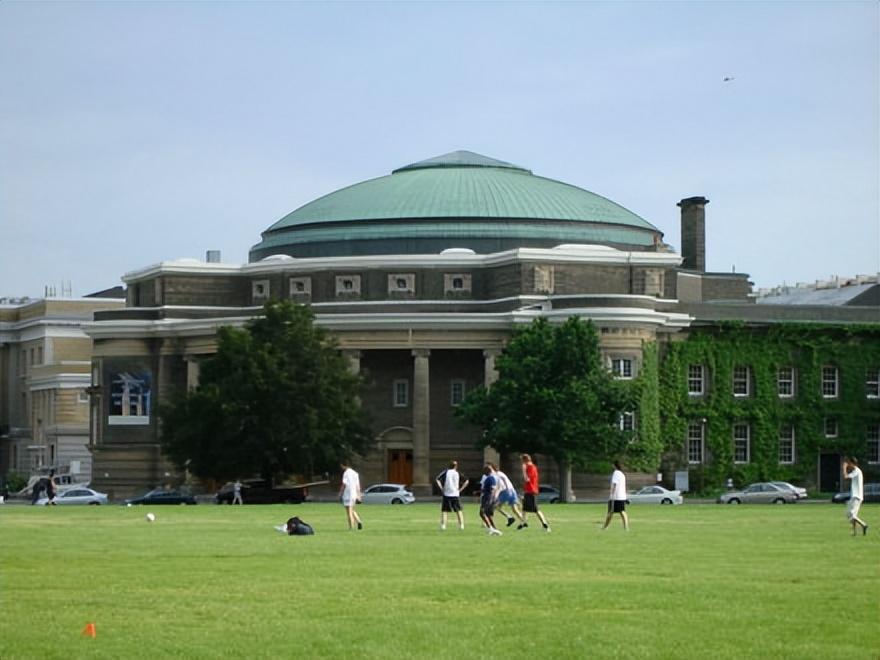 加拿大多伦多大学简介