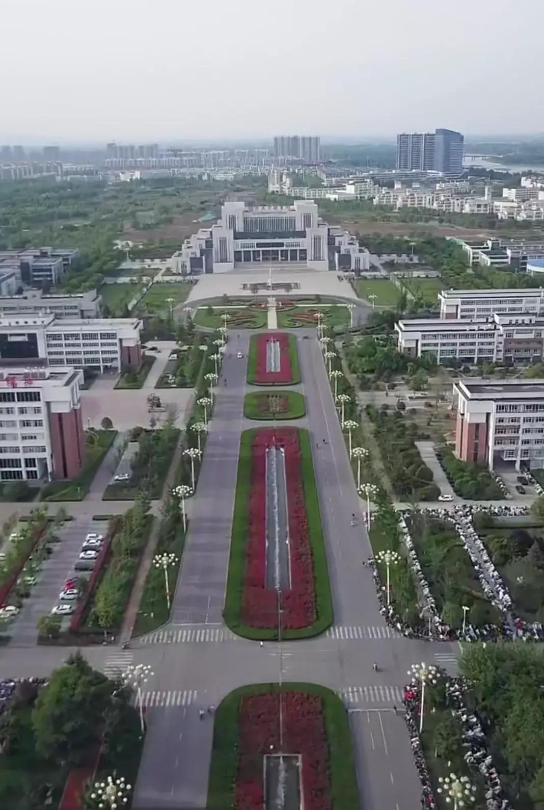 山东临沂大学简介