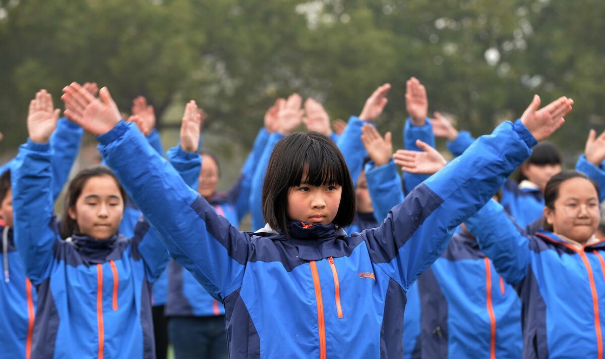 中学没考上高中上什么技校好