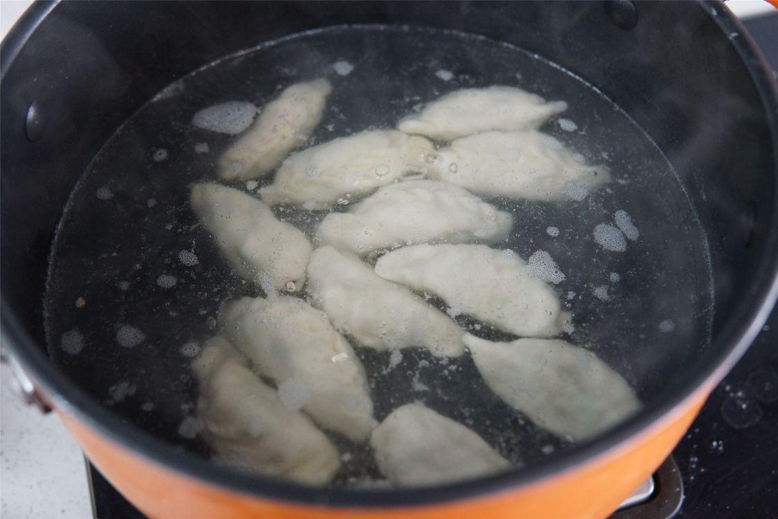 牛肉芹菜馅饺子的做法