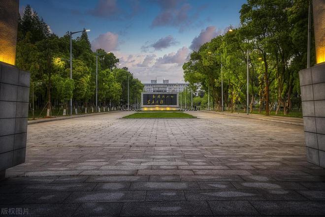 湘潭师范大学录取分数线是多少？录取要求有哪些？