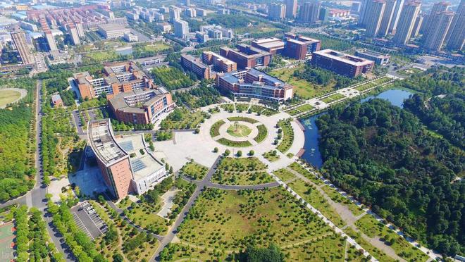 新乡医学院在全国排名多少位？优势专业有哪些？