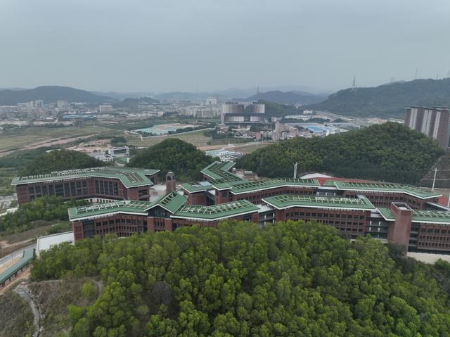 清远一共有多少个大学？校园环境如何？