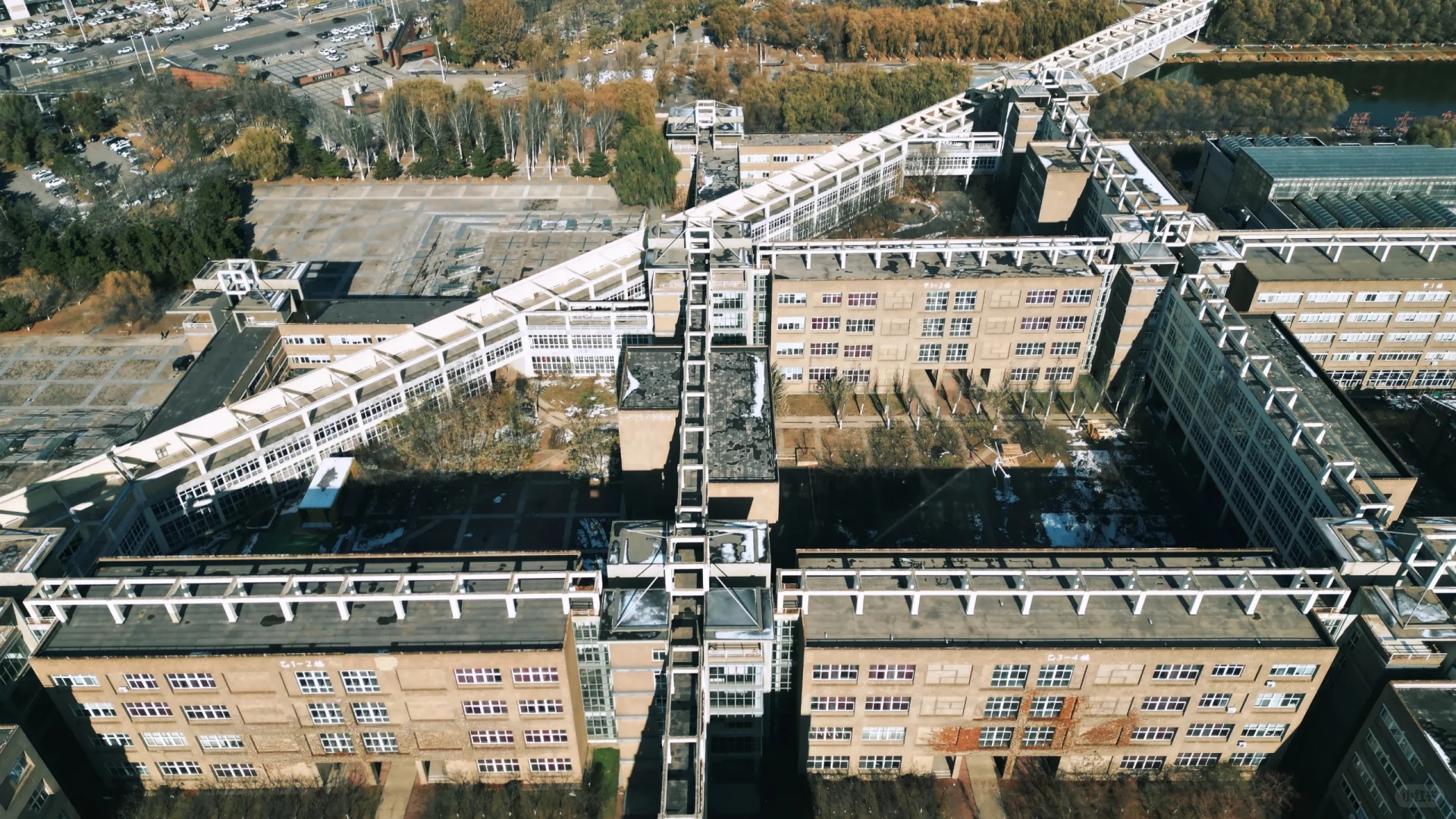 到底有没有人来管管沈阳建筑大学啊