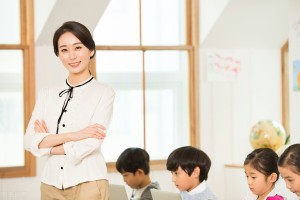 小学满分作文《我的班主任》（作文《我的班主任》800字）