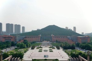 山东建筑大学信息馆在哪里