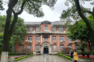 湖南大学哪个系最好