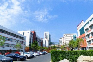 青岛理工大学地址是哪里