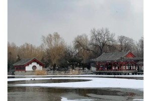 衔山抱水建来精 多少