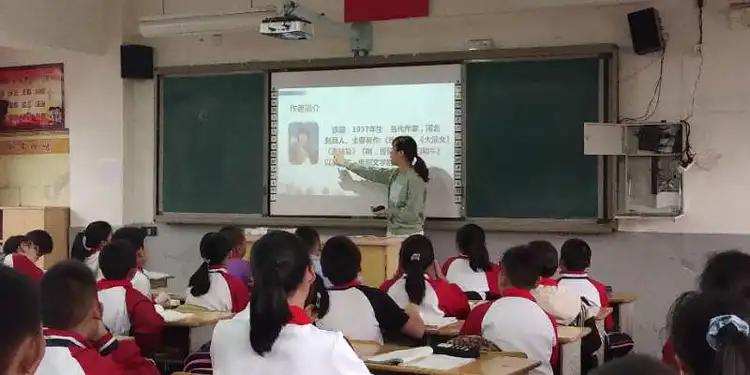 2020年长汀县小学新聘教师岗位培训活动在登俊小学举行