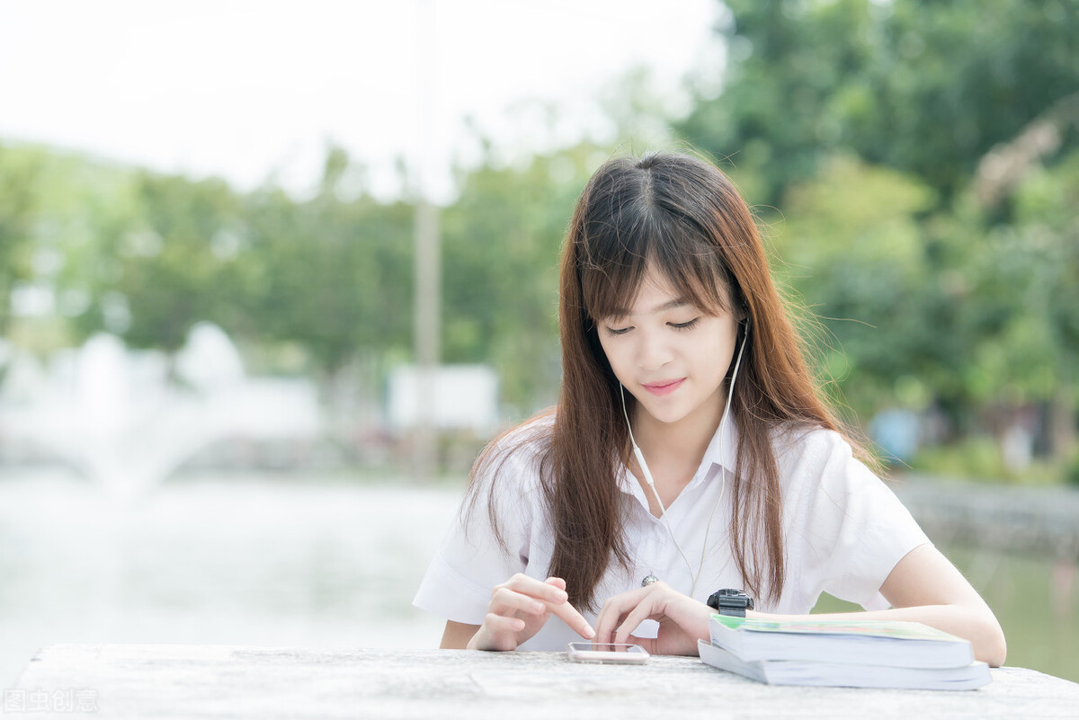 未来十年适合女生的专业，收入高前景好，家里有女孩的建议收藏