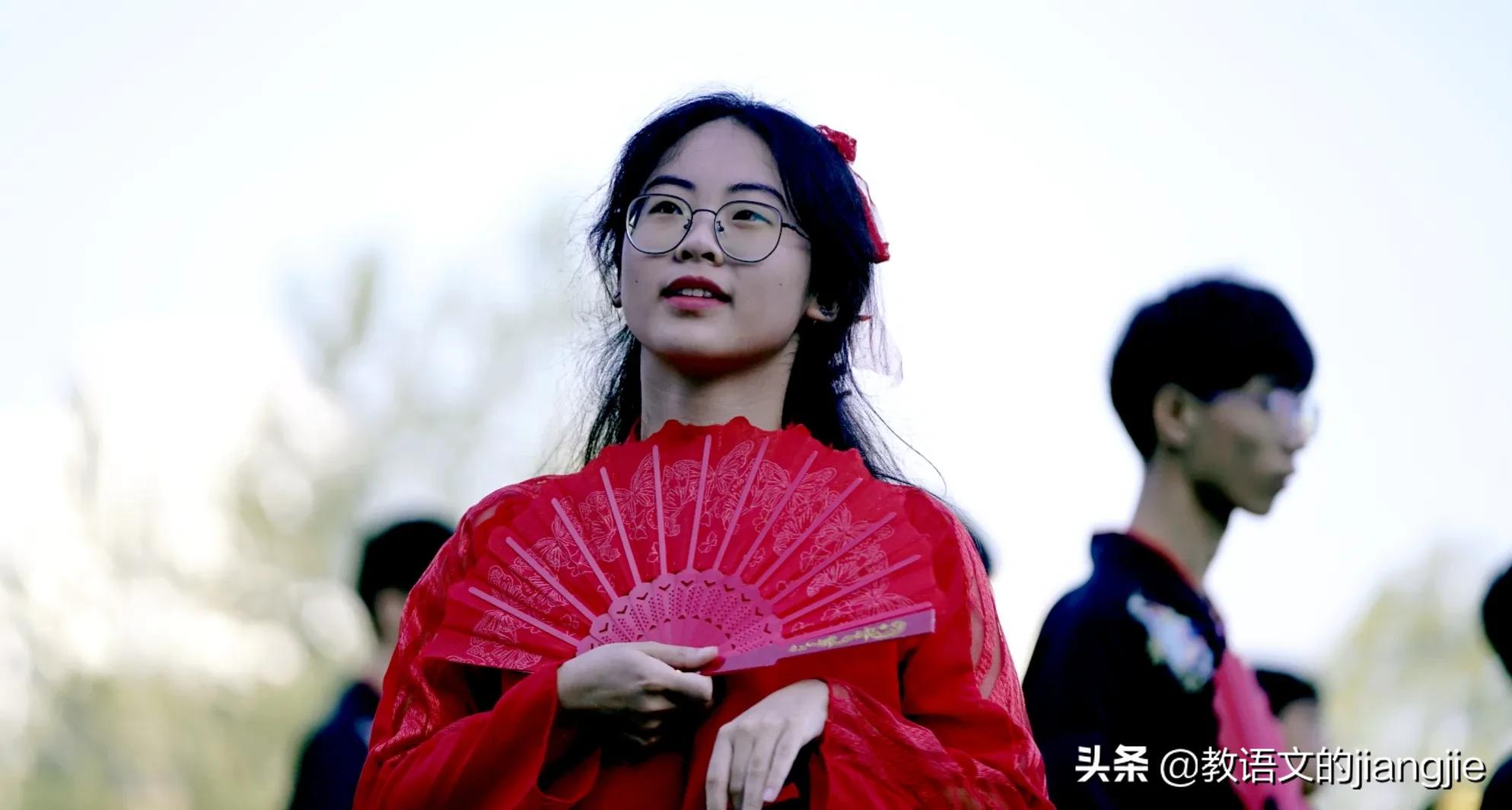 三个名校高中女孩的三国杀——语文课里的山高水长