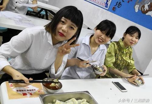 天哪！山区80后美女居然这样经营饺子馆，真是让人泪奔