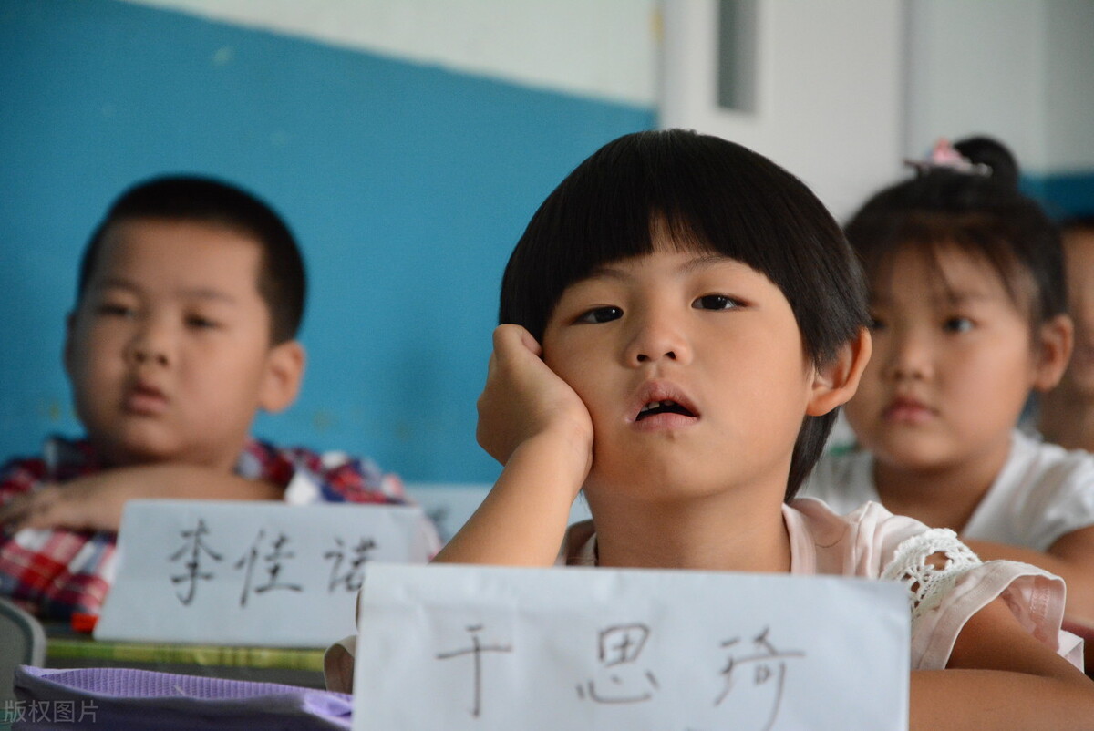 小学优秀作文《榜样》心有宽容，与众不同