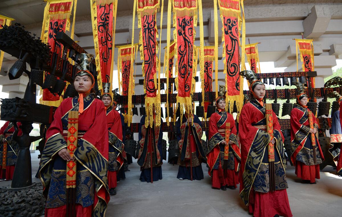 少年强则中国强诗歌朗诵（少年强则国强 小学生朗诵稿）