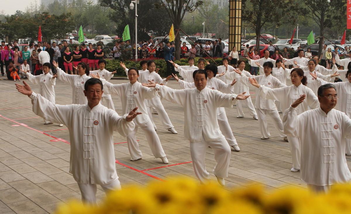 重阳节活动的主持词（重阳节主题活动主持词）