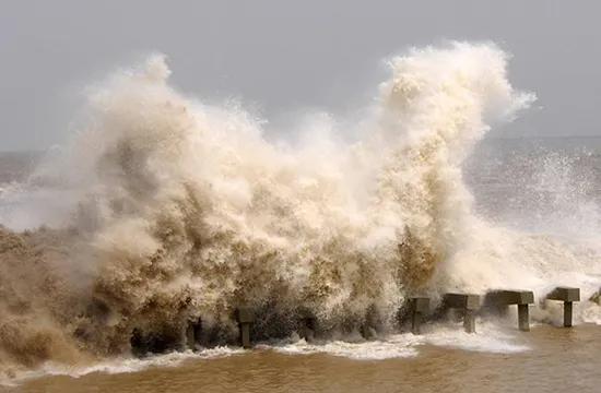 刘禹锡的浪淘沙其七诗意（浪淘沙其七刘禹锡注释）