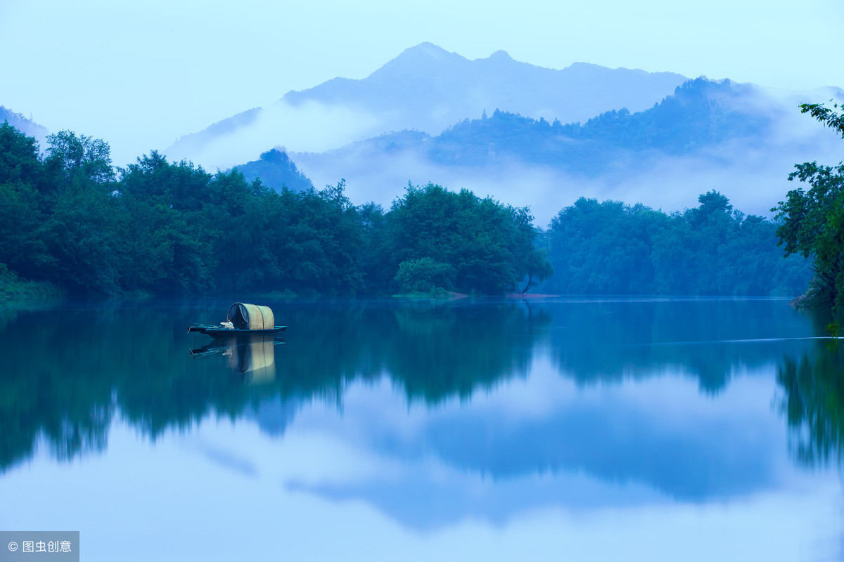 浅论陶渊明田园诗的艺术特色是什么（分析陶渊明田园诗的艺术特色）