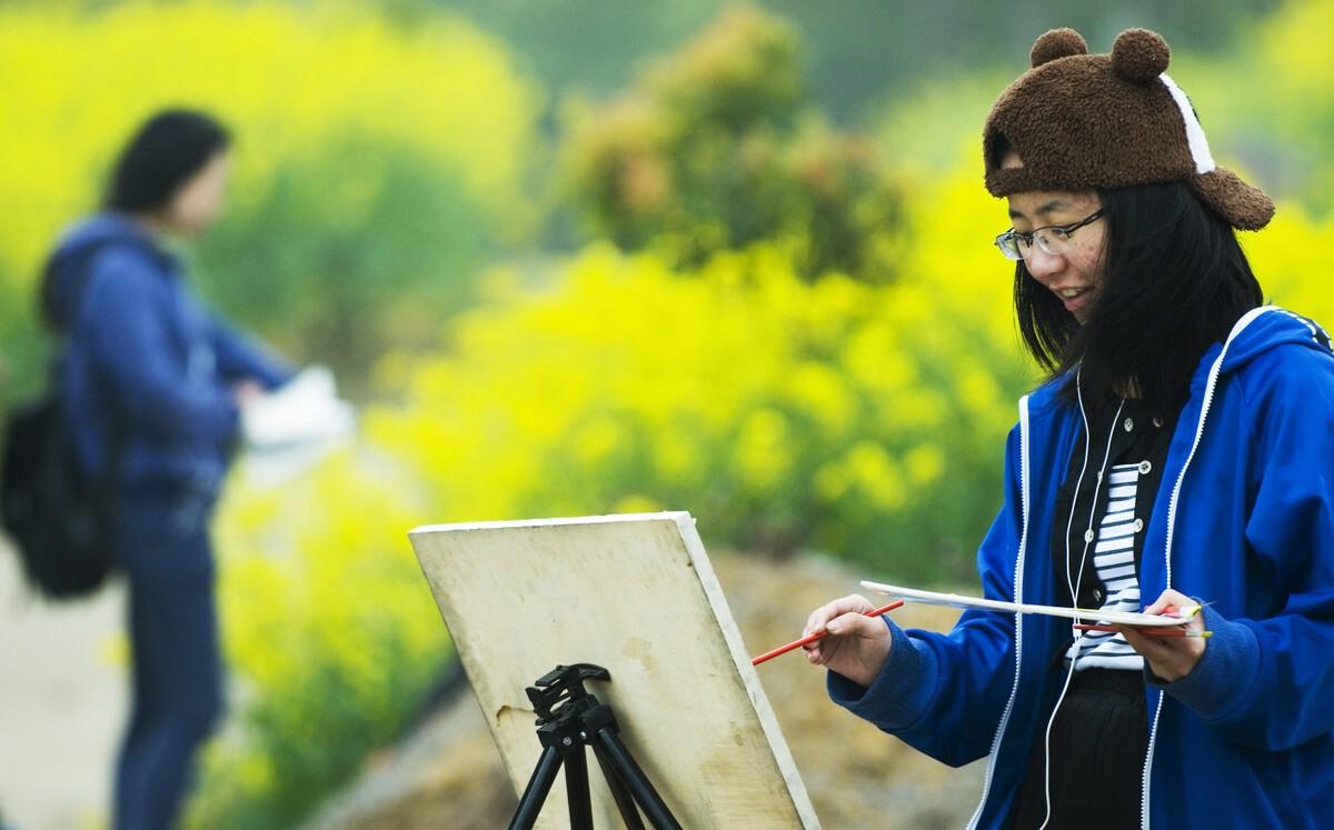 父亲给女儿18岁生日祝福语（父亲给女儿十八岁的生日寄语）