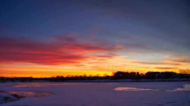 夕阳落下的唯美句子短句（夕阳落下的唯美句子图片）