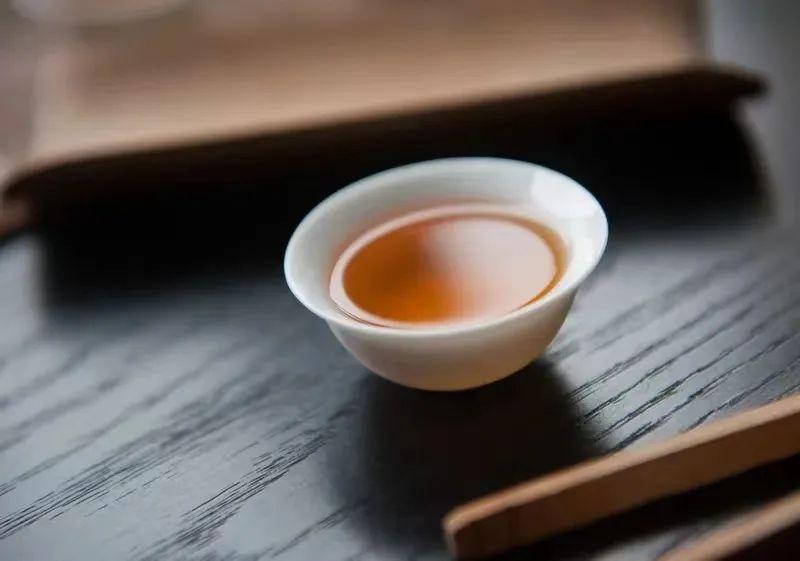 关于品茶的文案（最走心的茶叶文案）