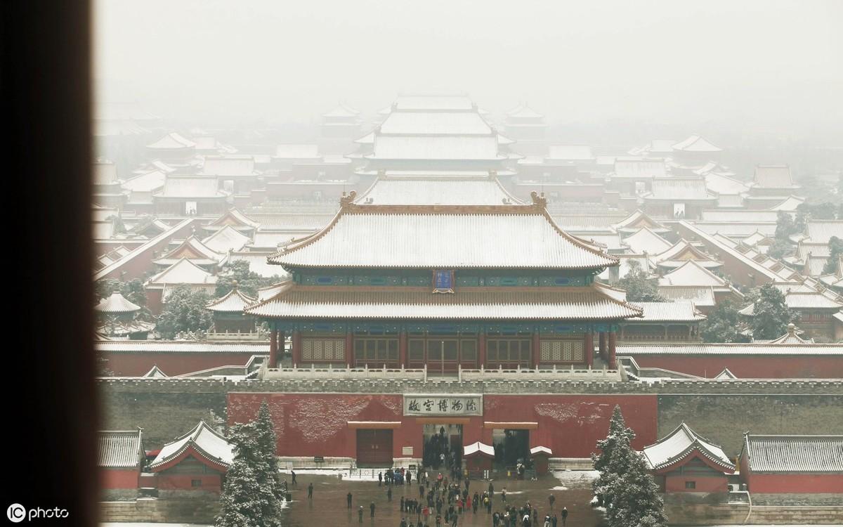 赞美故宫雪景的诗（形容雪后故宫的诗句）