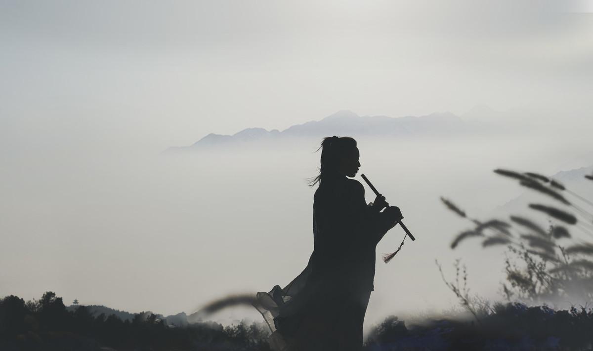 古风虐心凄美句子短句（催泪虐心的古风句子）