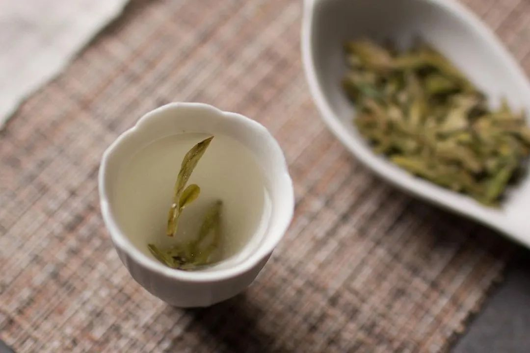 经典的茶诗（关于茶的唯美诗词）