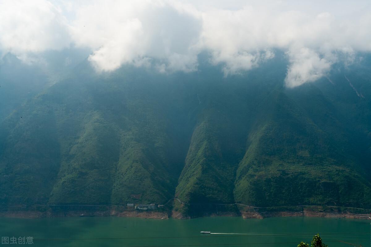 十二首绿水青山诗词（绿水青山诗歌鉴赏）