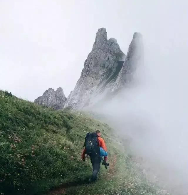 拼搏个性签名励志语录简短（积极励志个性签名）