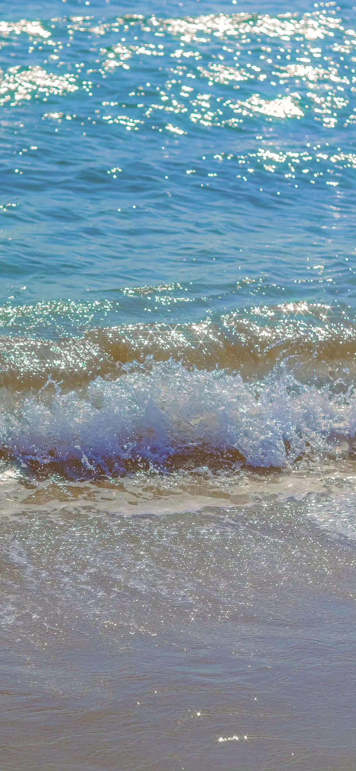 夏日海边朋友圈文案短句（夏日海边朋友圈文案图片）