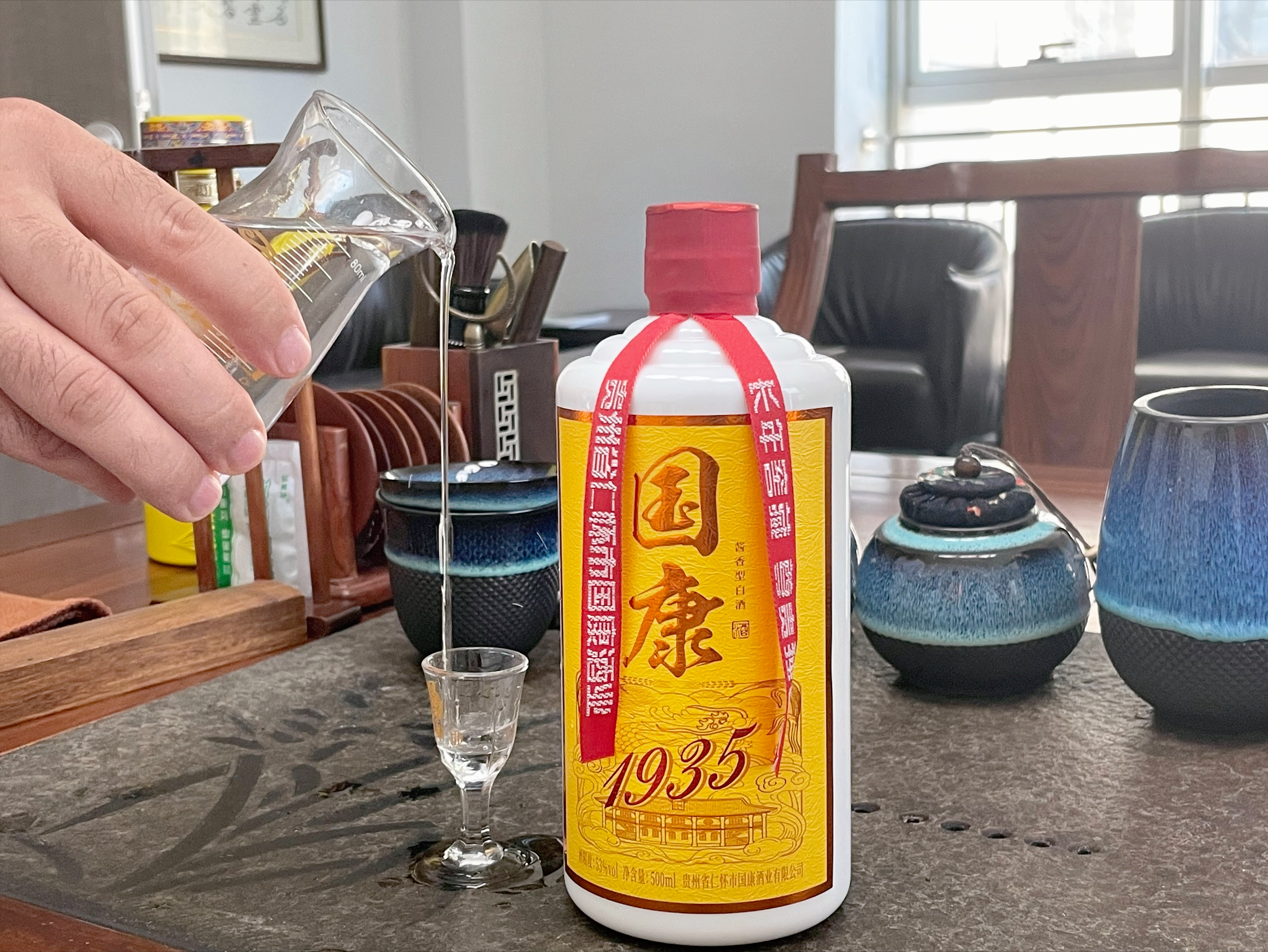 领导敬酒说你辛苦了,怎么回应（老板给你敬酒说你辛苦了怎么应答）