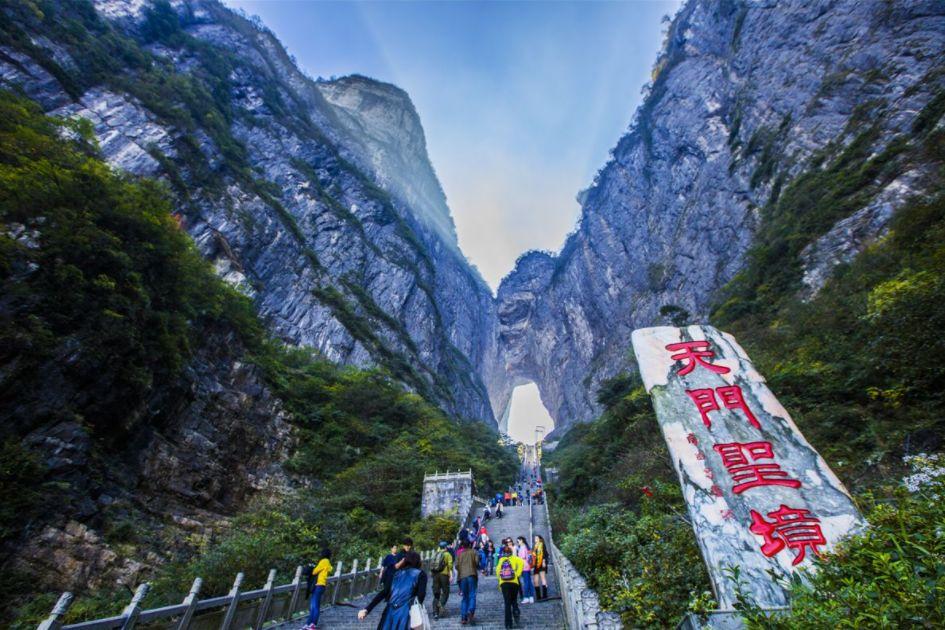 表示祖国大好河山的诗（祖国山河大好诗句）