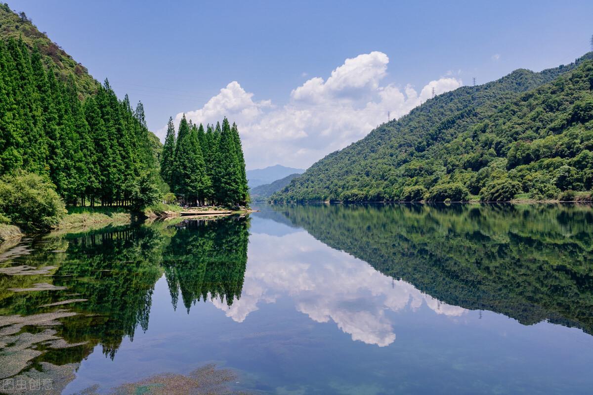 十首著名青山诗词大全（关于青山的古诗10首）