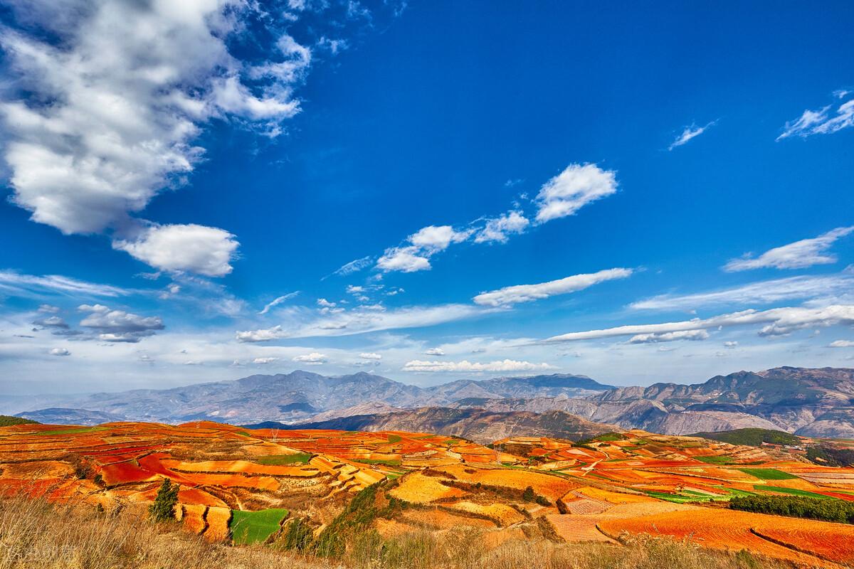 发朋友圈路上风景的精美句子（路上的风景发朋友圈说说）