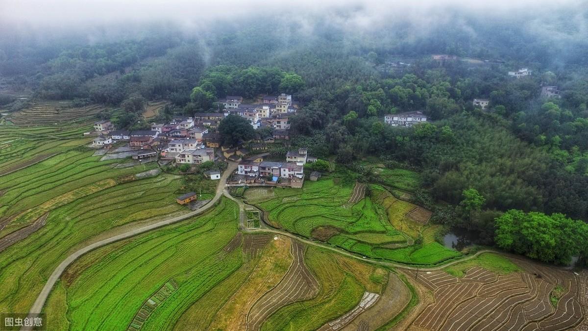 下雨天的诗词文案（关于雨天的古诗词大全）