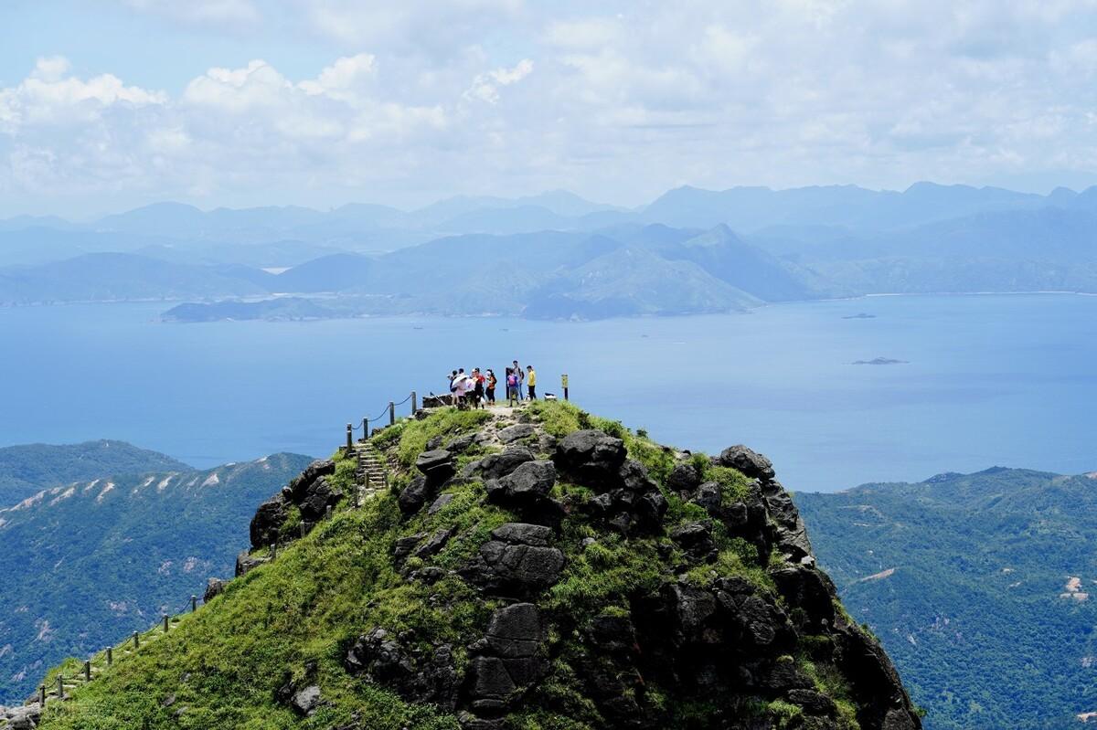 奔赴一场山海的壮美，国内必打卡的十大海上名山推荐，建议收藏