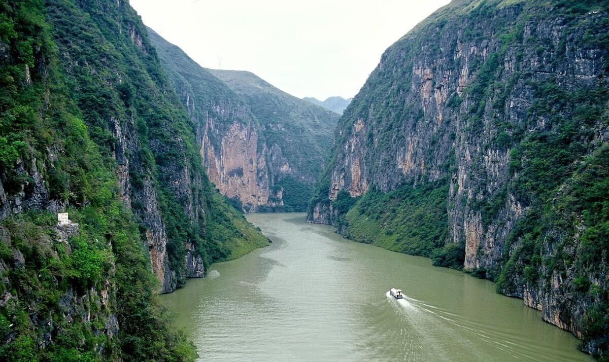 绿水青山古诗大全（绿水青山诗歌鉴赏）