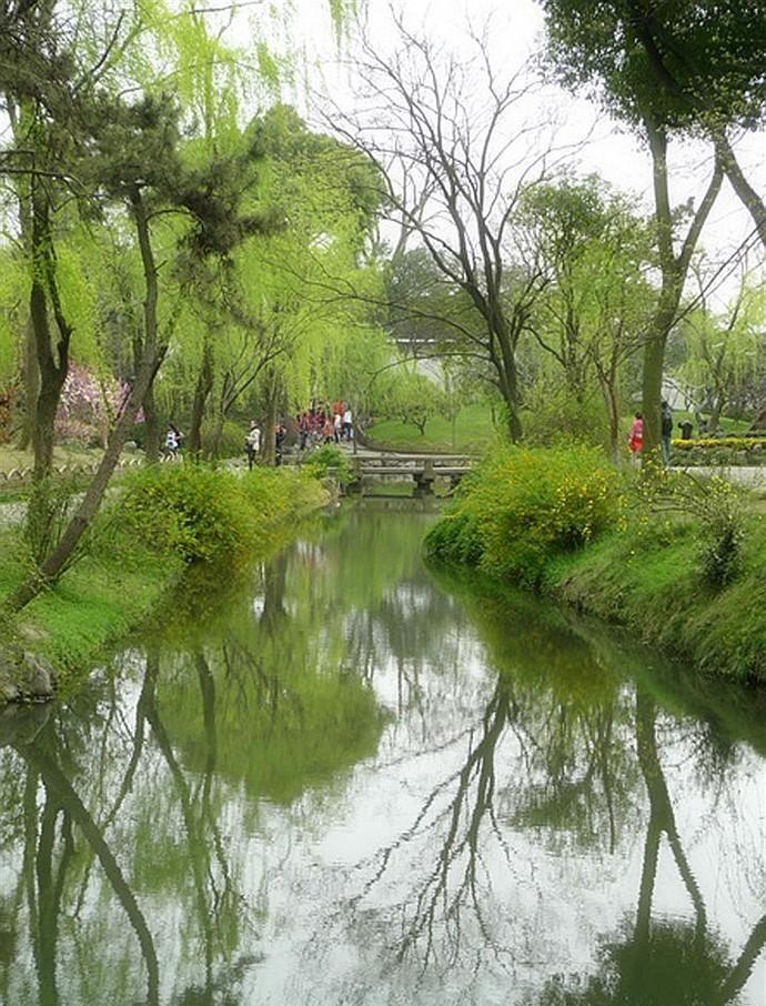 哪句诗写出了儿童放风筝的情景（写出了儿童放风筝时的诗句）