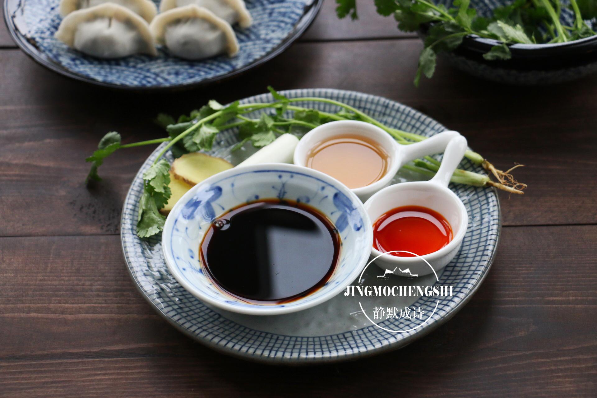 我家冬天就爱吃酸汤水饺，记住调味料比例，酸辣可口，吃了不怕冷