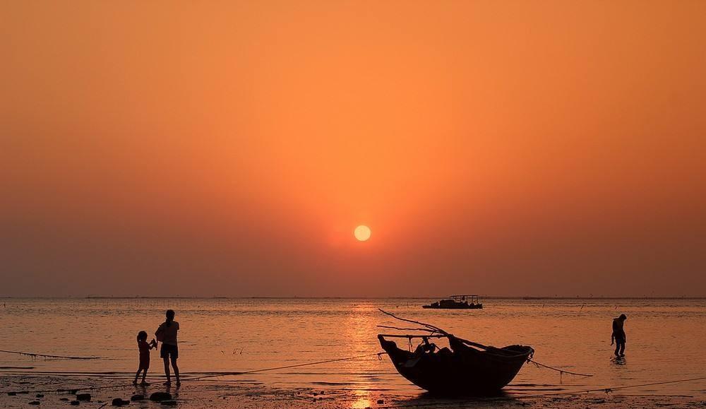 落日熔金夕阳西落的诗句（关于落日的唯美古诗）