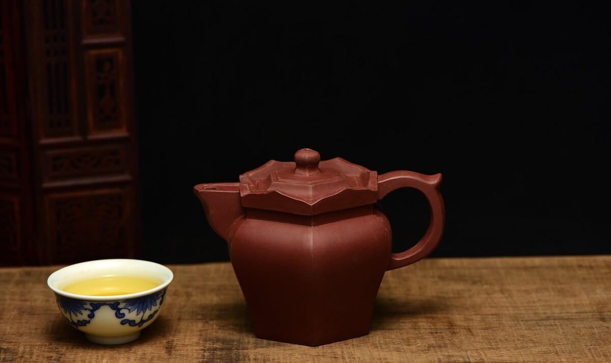 茶杯里面的茶垢怎么清理（茶杯里的茶垢需要去除吗）