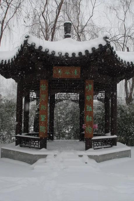 明 张岱的《湖心亭看雪》（张岱湖心亭看雪赏析）