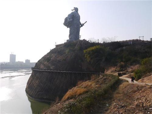 鹧鸪天鹅湖归病起作辛弃疾词翻译（《鹧鸪天·鹅湖归病起作》赏析）