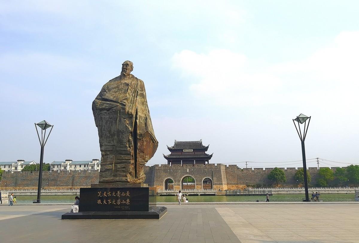 范仲淹的十首名作（范仲淹十首巅峰之作）