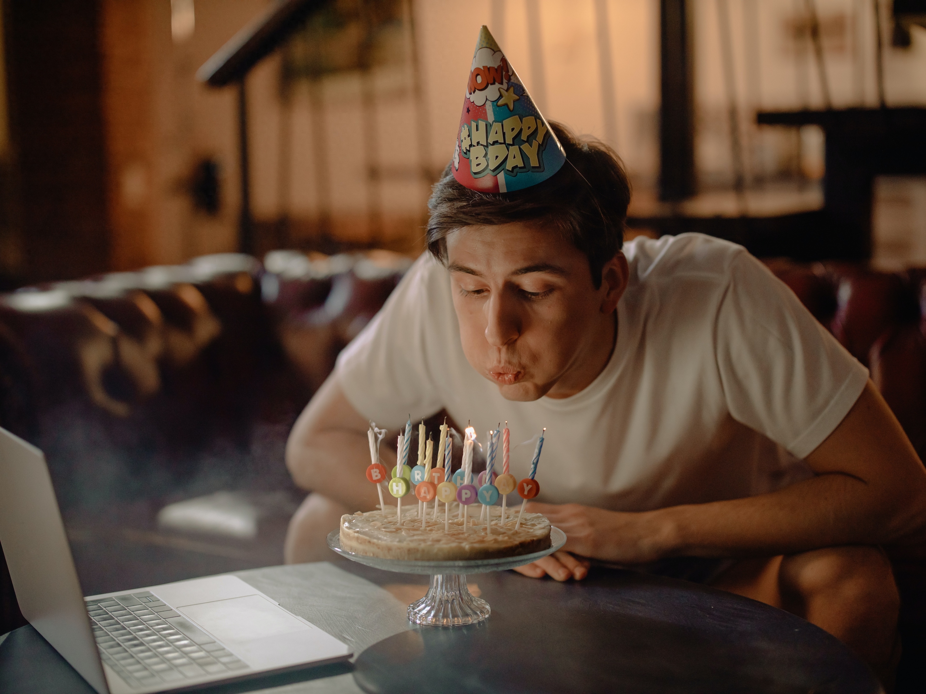 祝兄弟生日快乐搞怪的祝福语