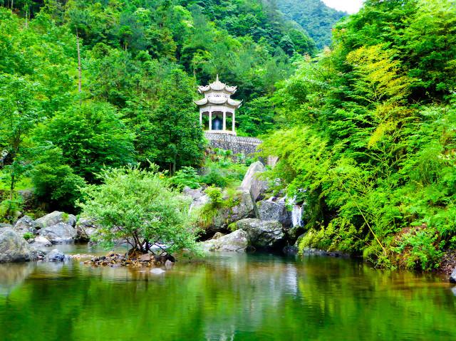 苏轼七绝《陌上花三首》原文及赏析